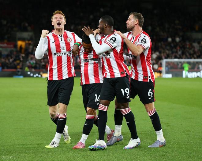 电竞赛事累计观看人次超10亿，2025CF手游十周年盛典暨CFML秋季赛S18总决赛收官