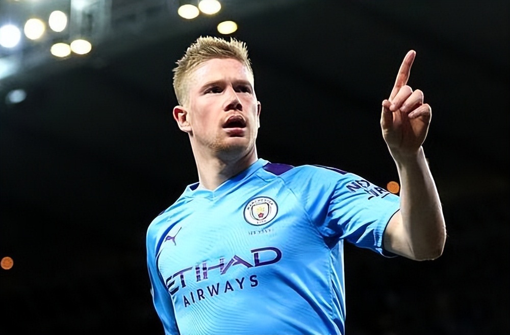 [德甲]迪亚斯双响凯恩破门 拜仁3-0法兰克福