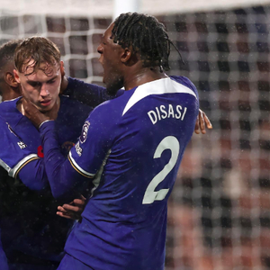 曼城中卫看起来就三选择？所以瓜迪奥拉必须考虑中卫是不是引援了