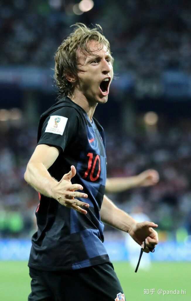 凯尔特人球星杰伦·布朗因辱骂裁判被罚35万美元